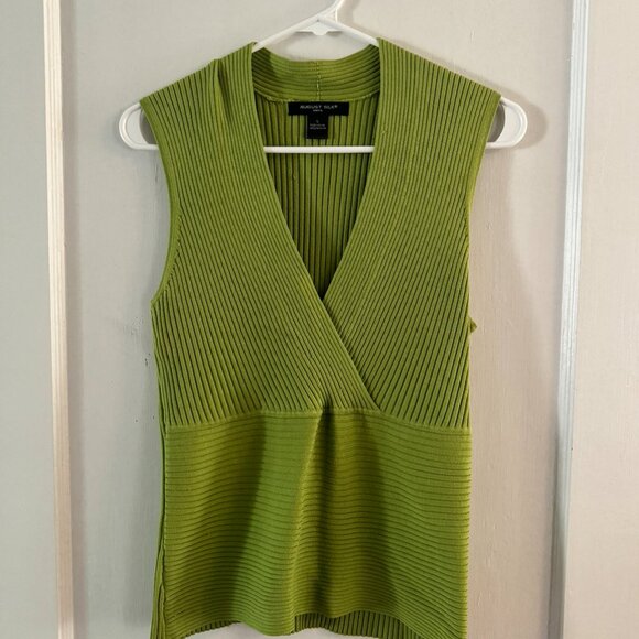 August Silk Knits Lime Green V-Neck Sleeveless Sweater Top - Picture 1 of 2